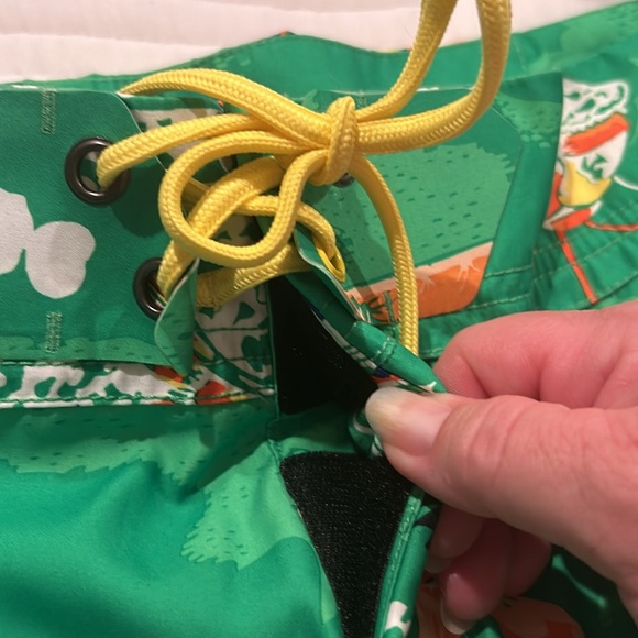 NWT board shorts size xl - Picture 3 of 8